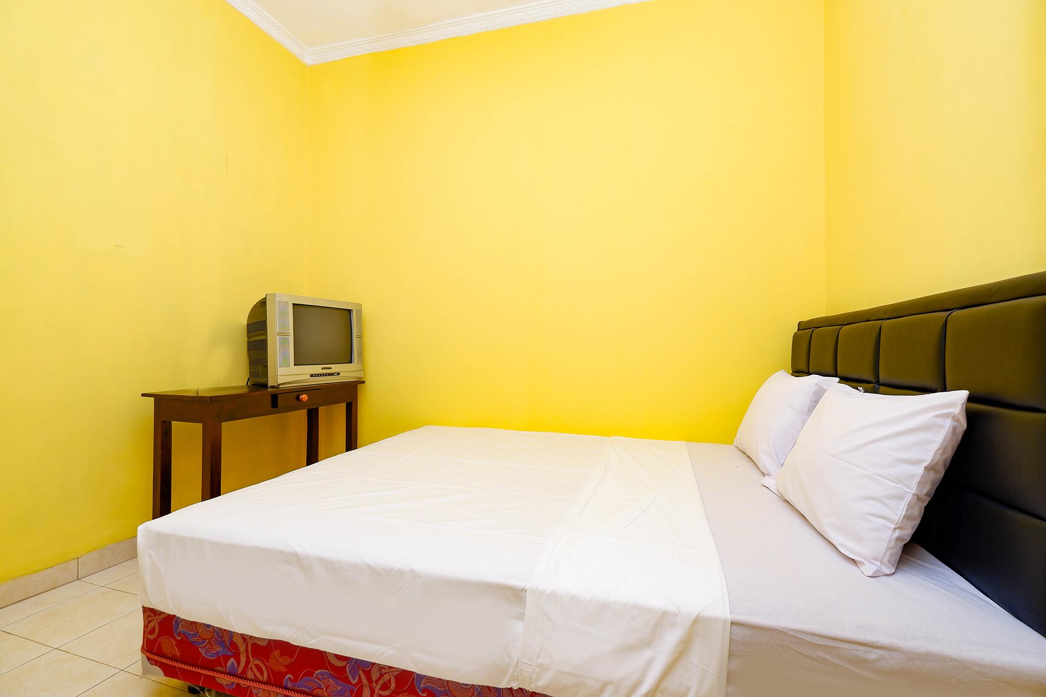 Spot On 2821 Griya Kawula Syariah Hotel Solo Exterior foto