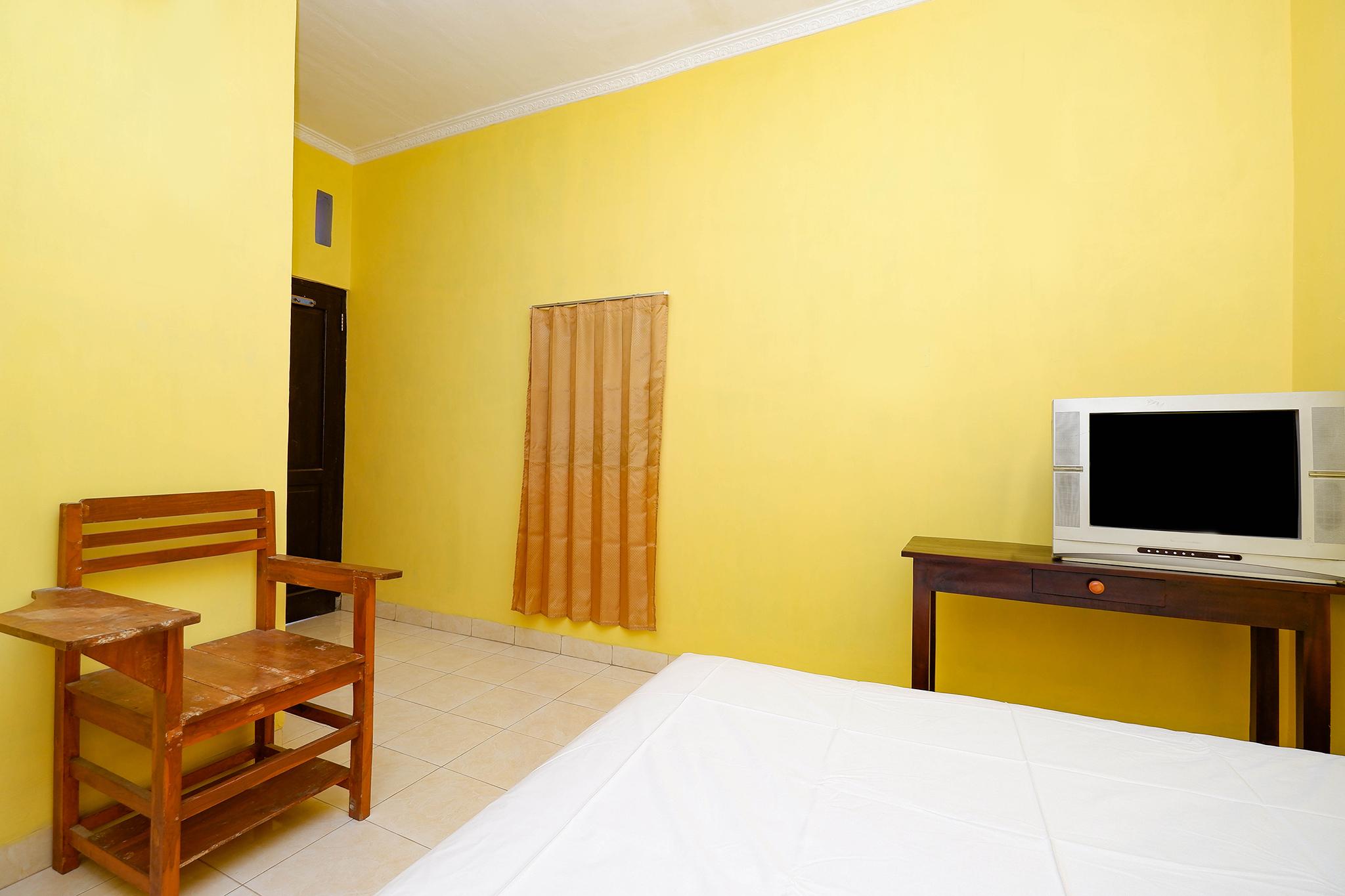 Spot On 2821 Griya Kawula Syariah Hotel Solo Exterior foto