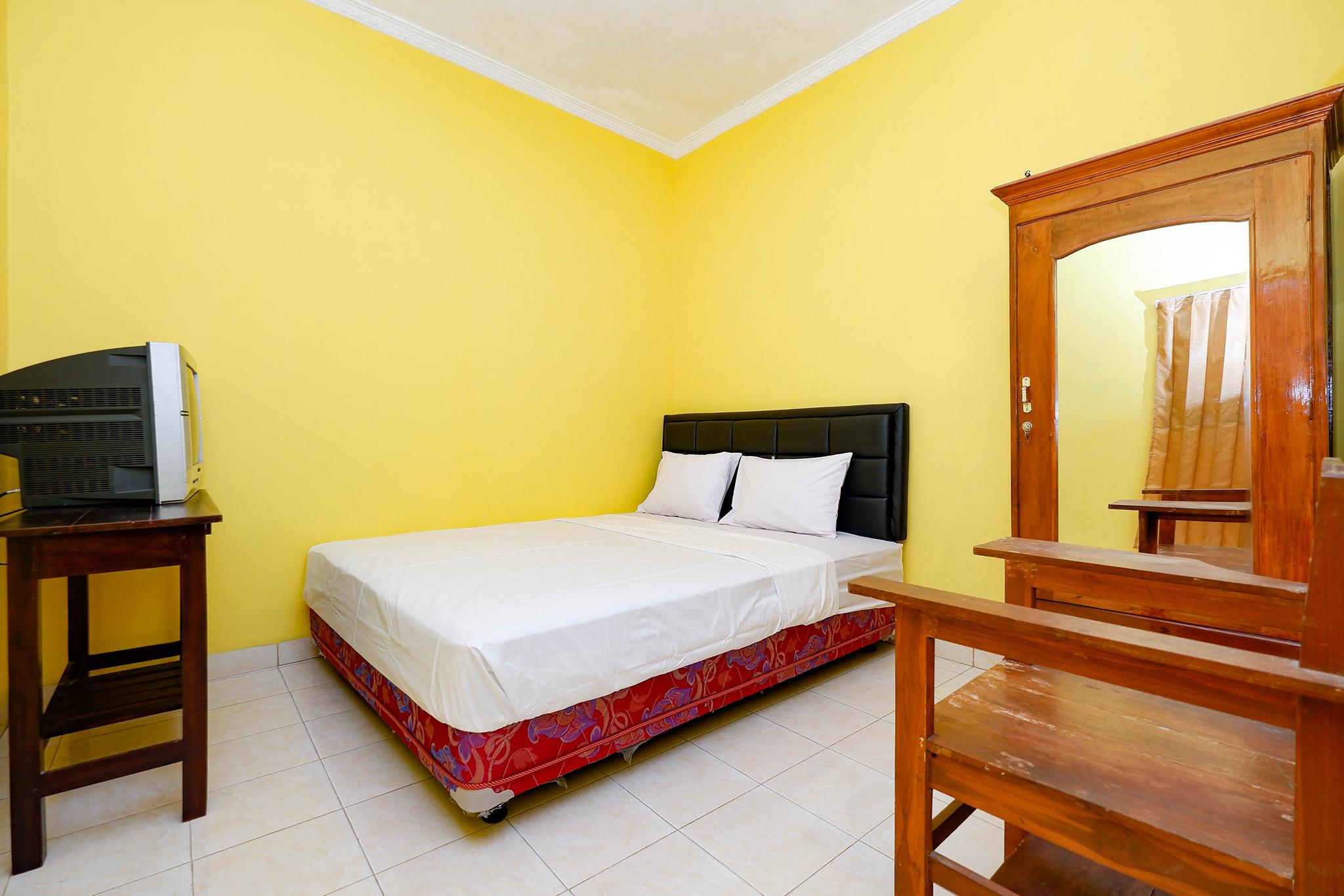 Spot On 2821 Griya Kawula Syariah Hotel Solo Exterior foto